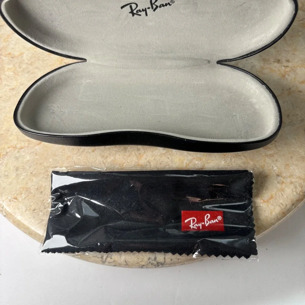 Ray-Ban Hard Clamshell Sunglasses Case OS Black Faux Leather with Cleaning Cloth